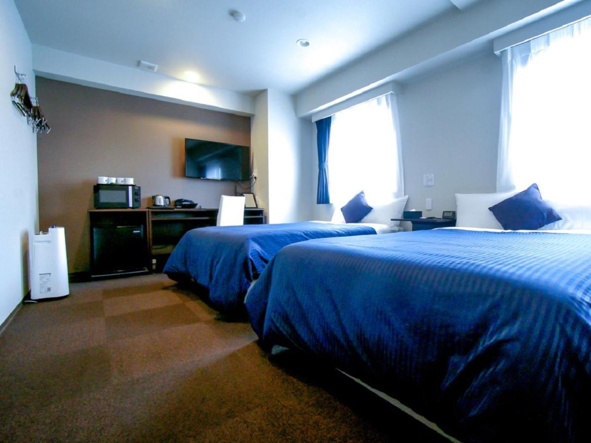 Hotel Livemax Kasai Ekimae Tokio Buitenkant foto