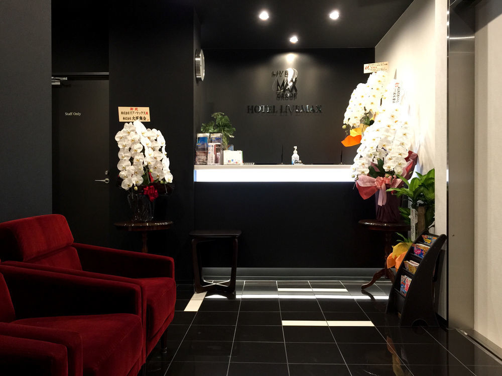 Hotel Livemax Kasai Ekimae Tokio Buitenkant foto