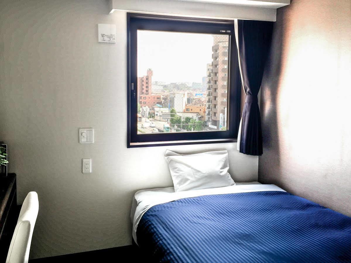 Hotel Livemax Kasai Ekimae Tokio Buitenkant foto